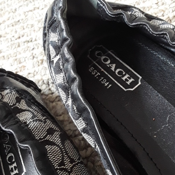 Flats - Picture 2 of 3